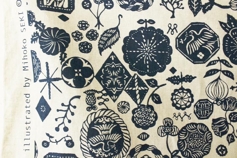 リネンプリント 花図案の吹き寄 Flaxネイビー